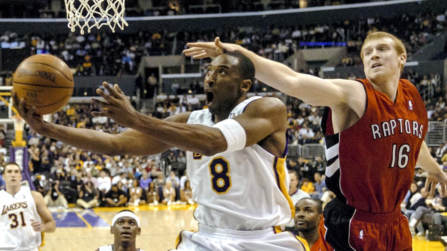 Kobe Bryant vs Raptors 2006